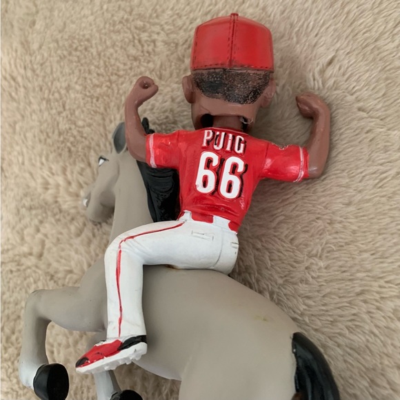 Yasiel Puig Bobble Head - Picture 4 of 5